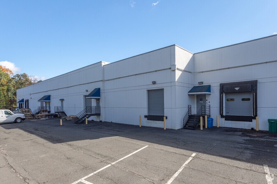 More Photos Of 10110 Battleview Pky, Manassas Research And Development For Lease