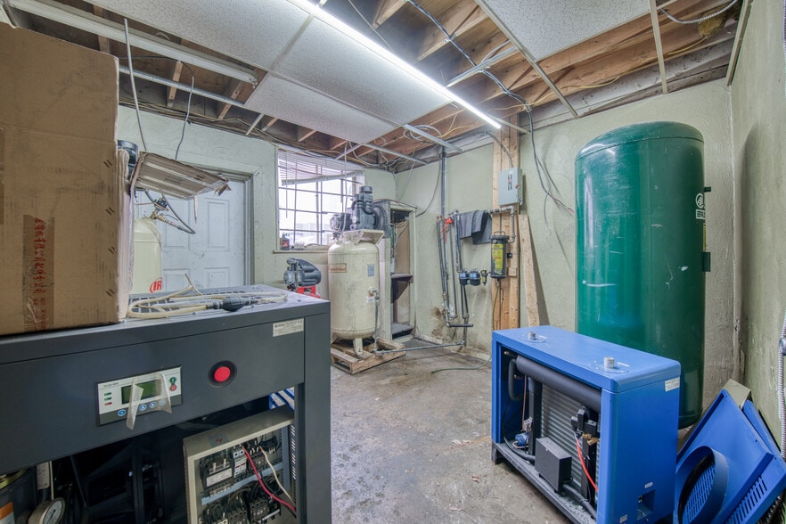 More Photos Of 1080 3rd Ave, North Versailles Warehouse For Sale