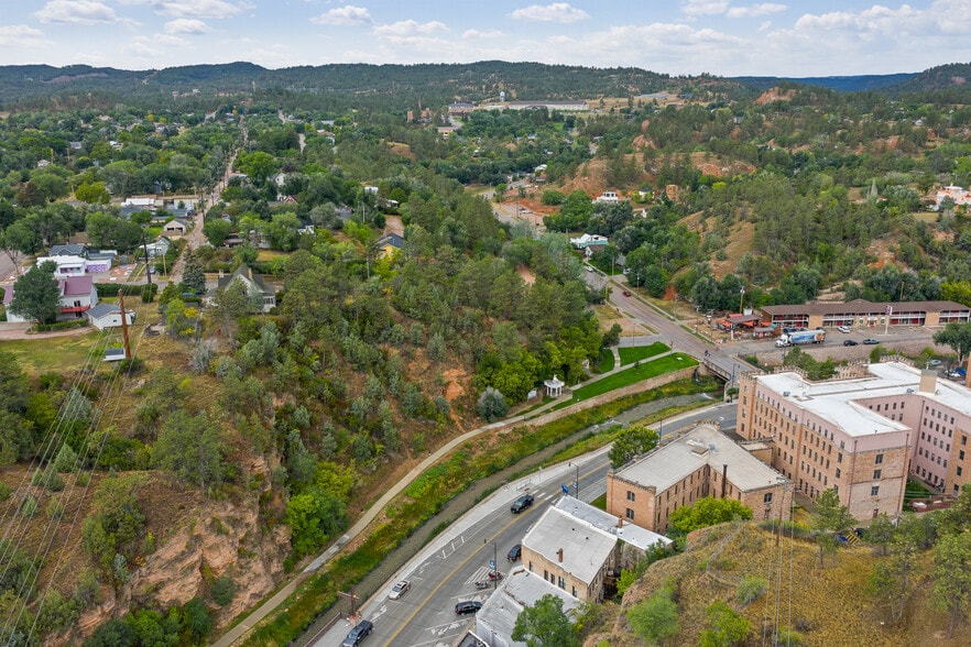 More Photos Of 509 N River St, Hot Springs Restaurant For Sale