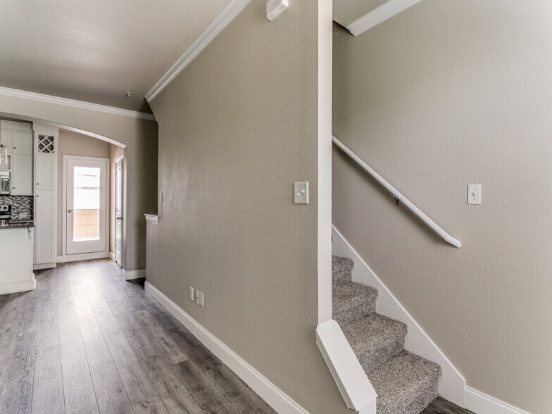More Photos Of 391-347 E Main St, Lewisville Apartments For Sale