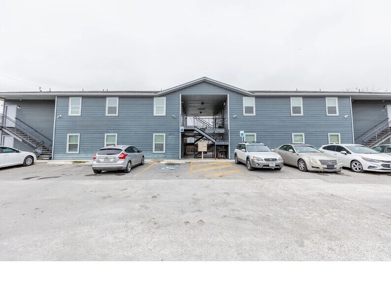 More Photos Of 8111 Landing, San Antonio Apartments For Sale