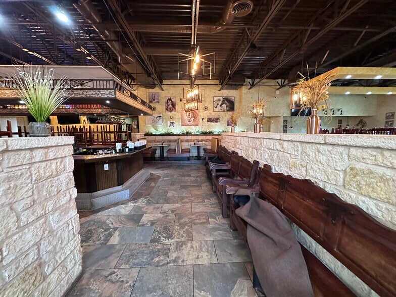 More Photos Of 2805 W Loop 340, Waco Restaurant For Sale