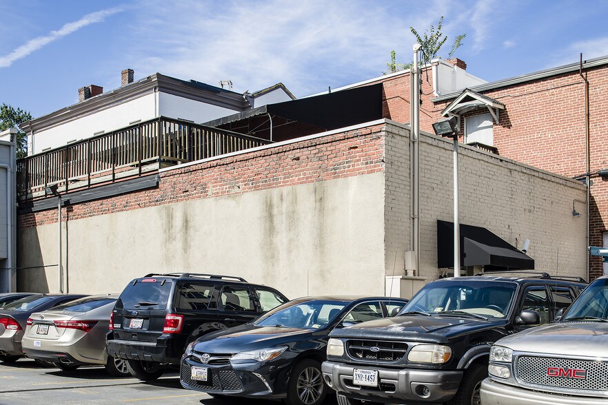 More Photos Of 306 E Main St, Richmond Office For Sale