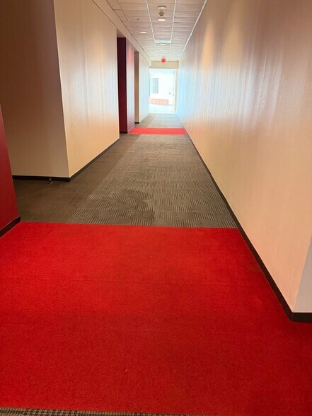 More Photos Of 396 W Greens Rd, Houston Office For Sale