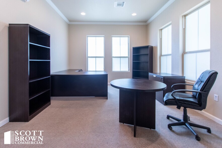 More Photos Of 2366-2372 S Uecker Ln, Lewisville Unknown For Lease
