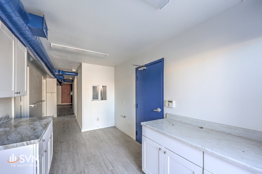 More Photos Of 6670 Gomer Rd, Las Vegas Manufacturing For Sale