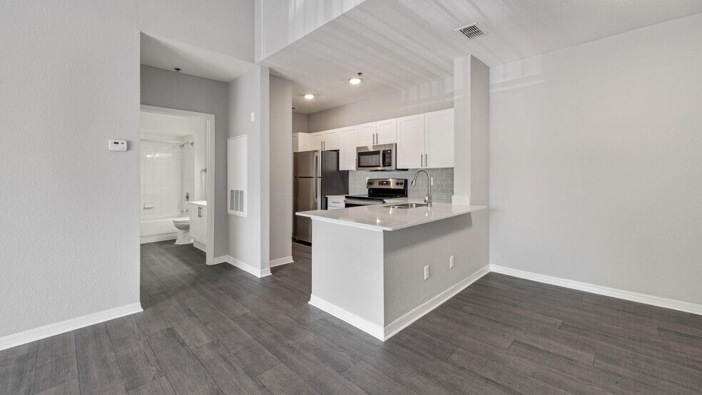 More Photos Of 5501 110th Ave N, Pinellas Park Apartments For Sale