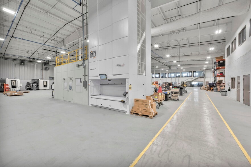 More Photos Of 310 Park Dr, Chardon Warehouse For Sale