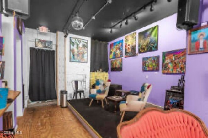 More Photos Of 147 4th St, Troy Storefront Retail Residential For Sale