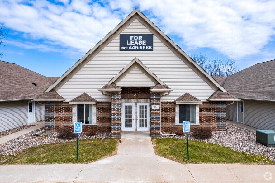 More Photos Of 2784 Deerfield Ave E, Suamico Medical For Lease