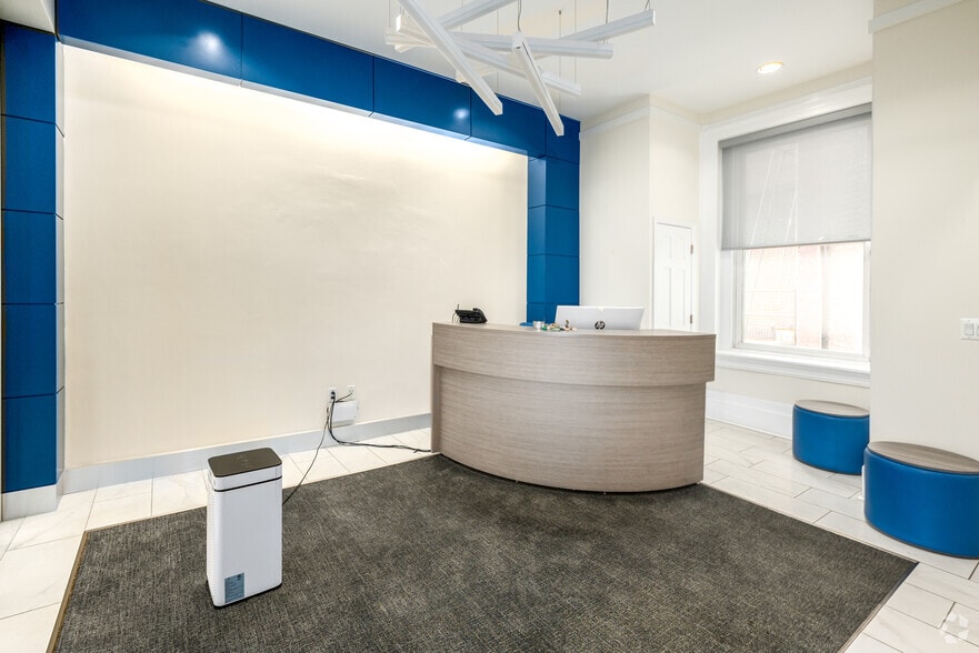 More Photos Of 1230 17th St NW, Washington Office Residential For Sale