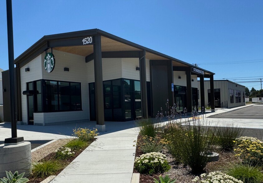 More Photos Of 1505 Commercial Way, Santa Cruz Restaurant For Sale