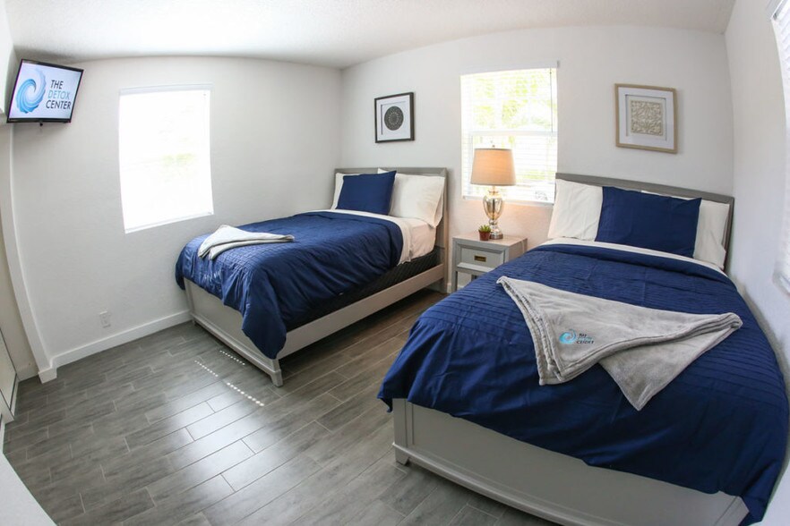 More Photos Of 2700 Broadway, West Palm Beach Rehabilitation Center For Sale