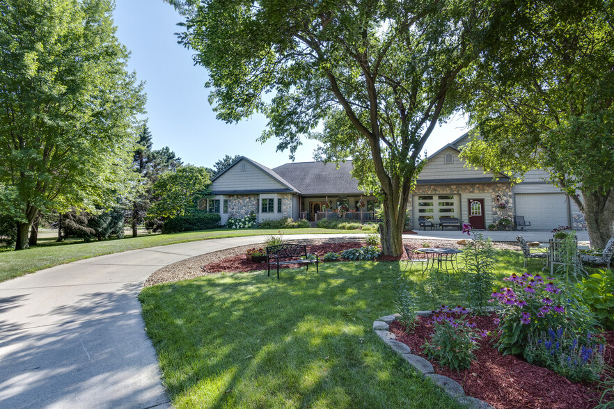 Primary Photo Of 402 Rustic Dr, Madison Congregate Senior Housing For Sale