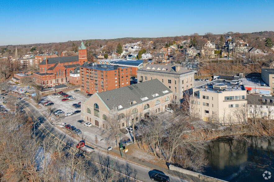 More Photos Of 92 High St, Medford Office For Lease