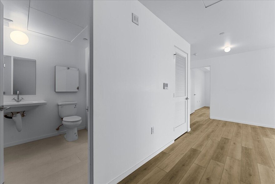 More Photos Of 636 N Juanita Ave, Los Angeles Apartments For Sale