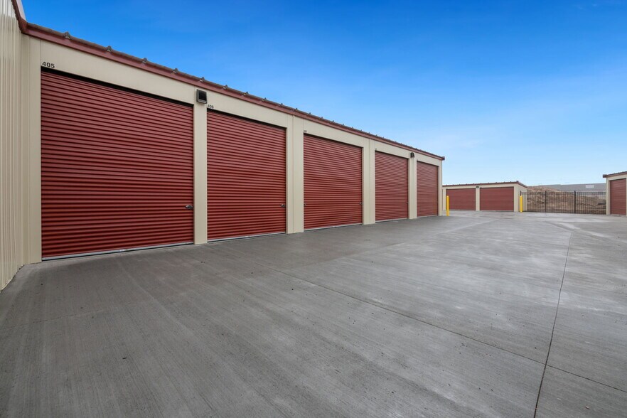 More Photos Of 1919 Wyott Dr, Cheyenne Self Storage For Sale