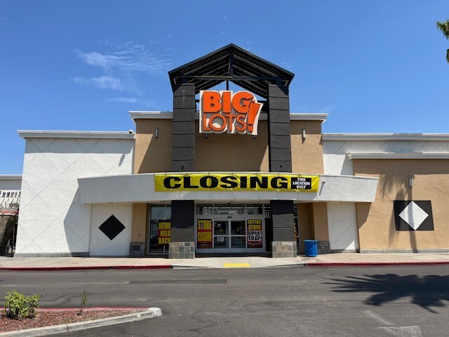 Primary Photo Of 1231-1325 W Yosemite Ave, Manteca Freestanding For Lease