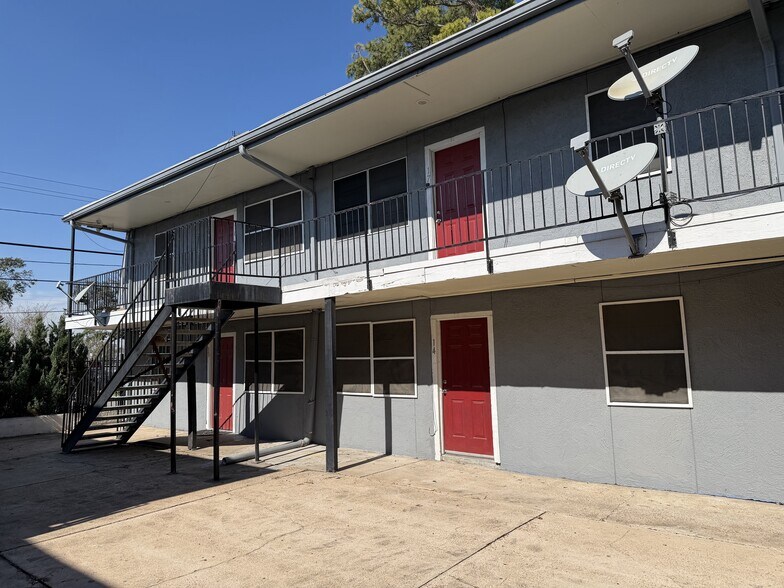 More Photos Of 9100 Dodson St, Houston Apartments For Sale