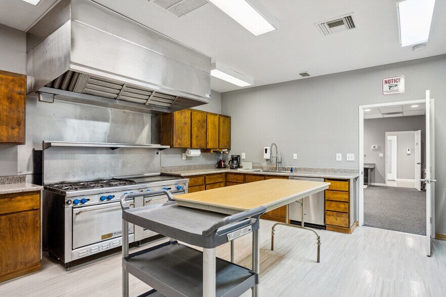 More Photos Of 6546 Auburn Blvd, Citrus Heights Apartments For Sale
