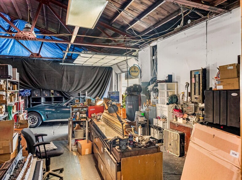 More Photos Of 2600 Duss Ave, Ambridge Unknown For Sale