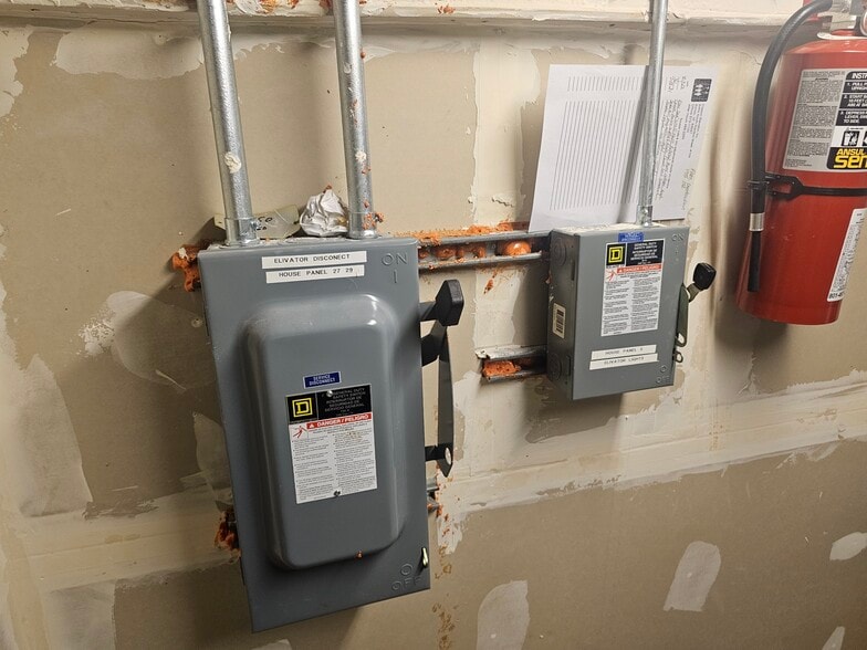 More Photos Of 2 S Main St, Coalville Loft Creative Space For Lease