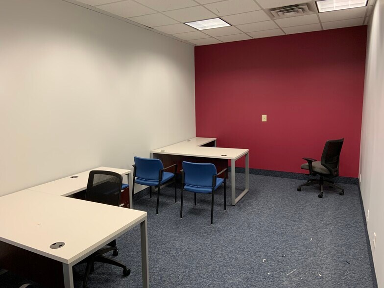 More Photos Of 550 E Main St, Rochester Office For Sale