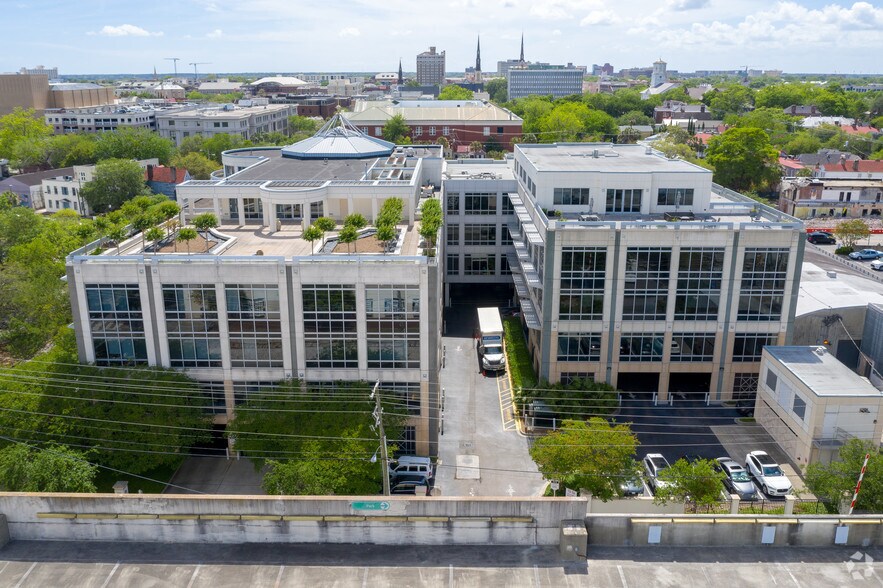 More Photos Of 40 Calhoun St, Charleston Office For Lease