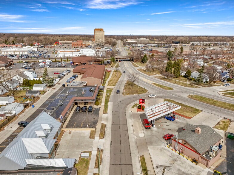 More Photos Of 1800 Grindley Park St, Dearborn Office For Lease