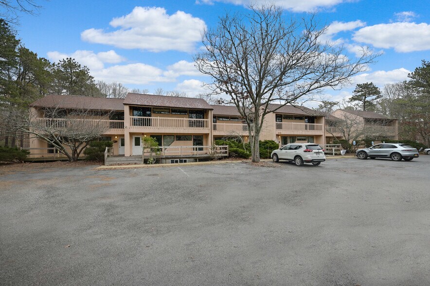 More Photos Of 16 Goodfriend Dr, East Hampton Office Residential For Sale