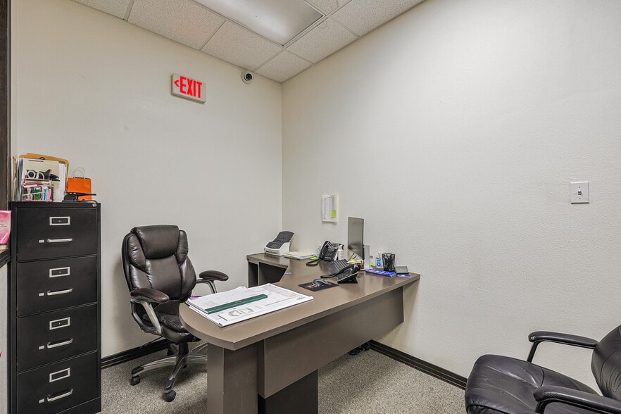 More Photos Of 2001 W Nolana Ave, McAllen Office For Lease