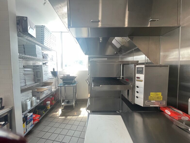 More Photos Of 5900-5930 Monterey Rd, Los Angeles General Retail For Sale