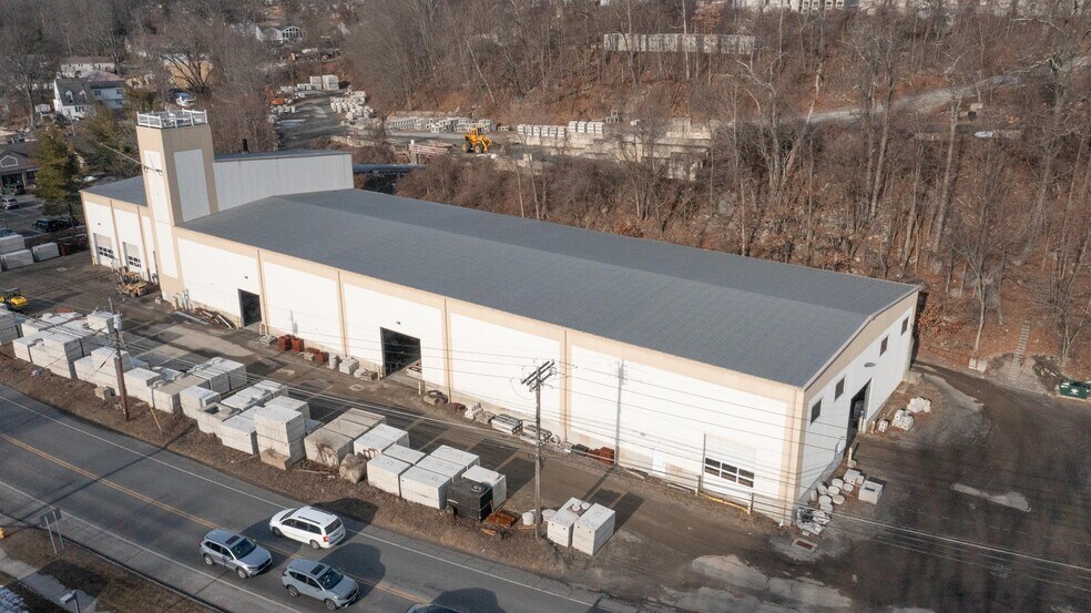 More Photos Of 41 Padanaram Rd, Danbury Manufacturing For Sale