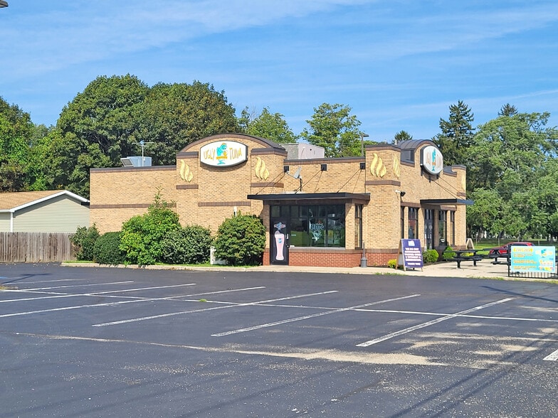 More Photos Of 1010 Peninsula Dr, Erie Fast Food For Sale
