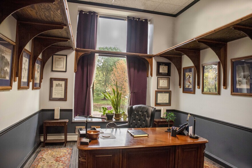 More Photos Of 14 W Mifflin St, Madison Loft Creative Space For Lease