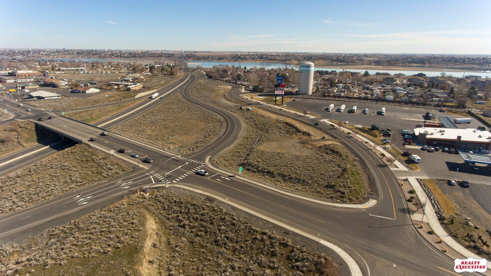 More Photos Of 301 Wanapum Dr, Moses Lake Land For Sale