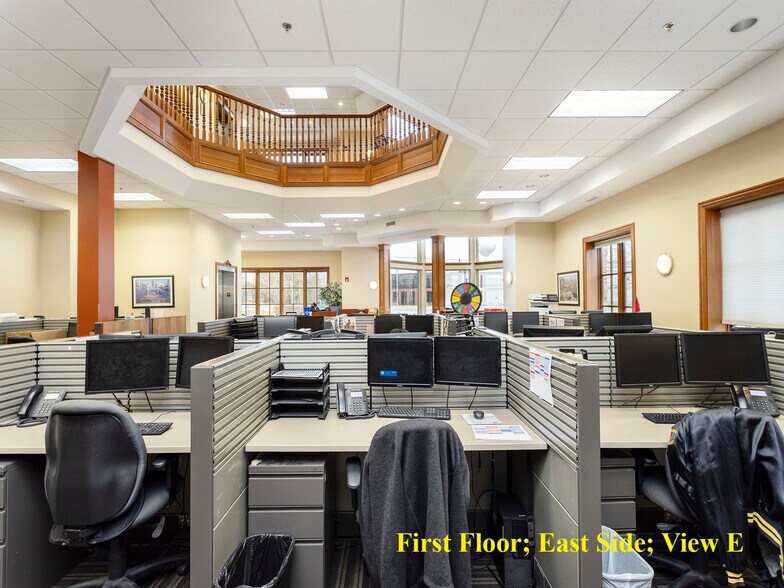 More Photos Of 739 North Ave, Glendale Heights Loft Creative Space For Lease