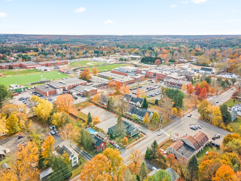 More Photos Of 319 Main St, Cumberland General Retail For Lease