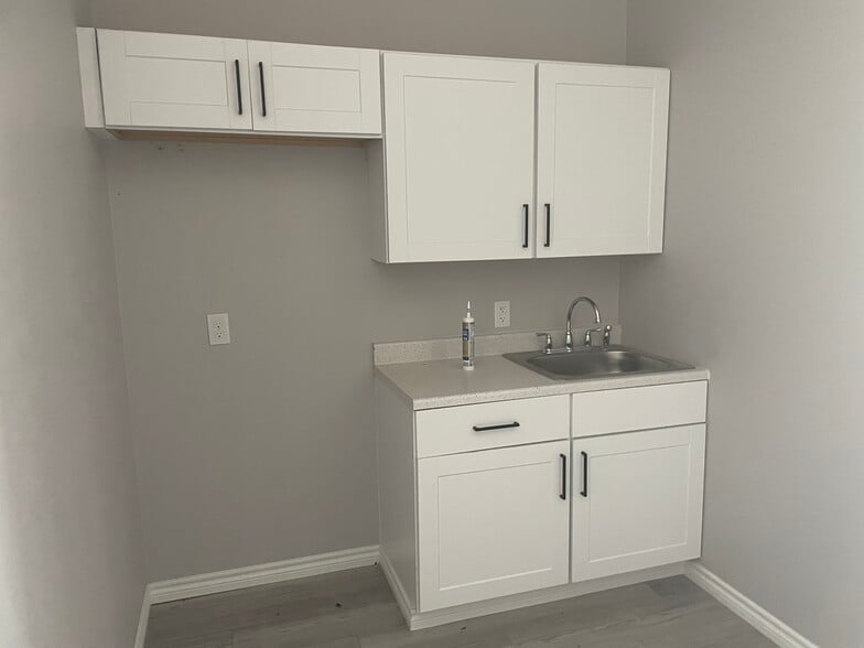 More Photos Of 1766 E Highway 380, Decatur Warehouse For Sale