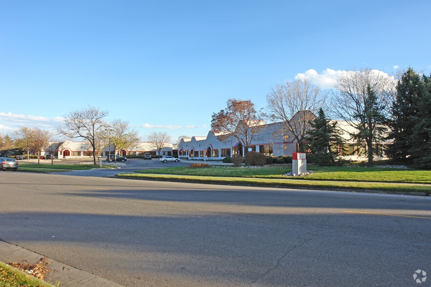 More Photos Of 6900 E 47th Avenue Dr, Denver Flex For Lease