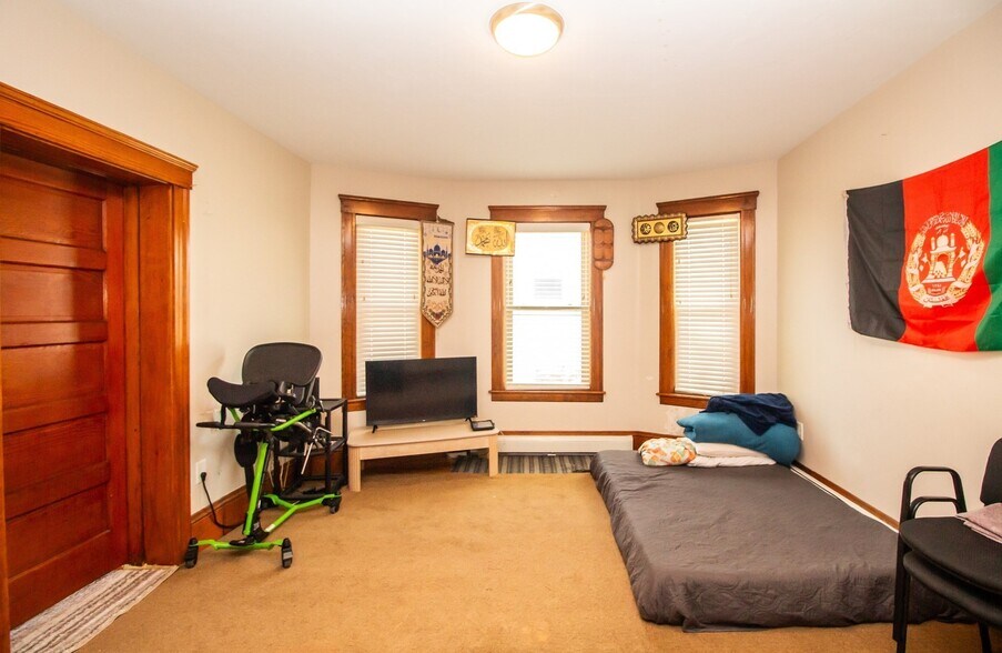 More Photos Of 56 Cohasset St, Worcester Multifamily For Sale