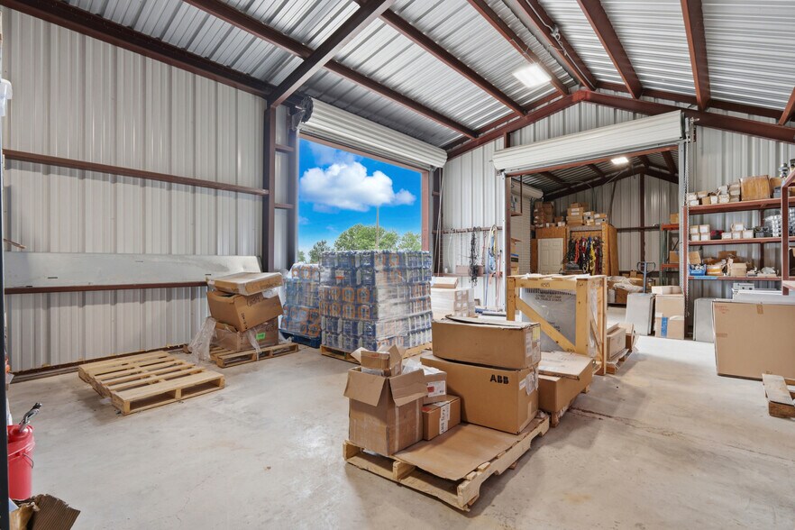 More Photos Of 1512 Posey Rd, San Marcos Office For Sale