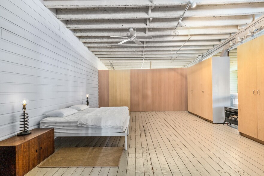 More Photos Of 705-707 Cherry Aly, Hudson Warehouse For Lease