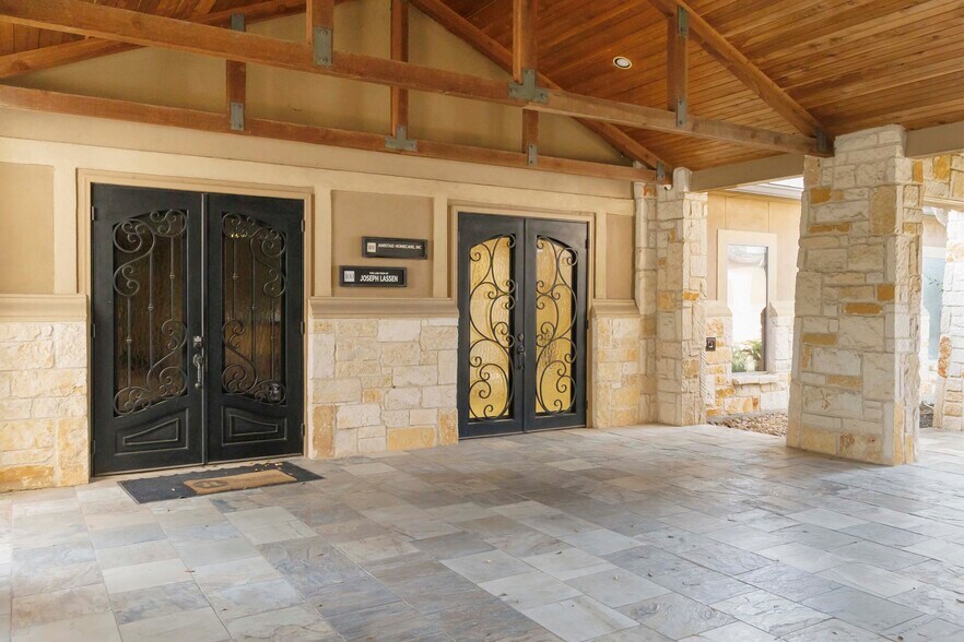 More Photos Of 3519 Paesanos Pky, Shavano Park Office For Lease