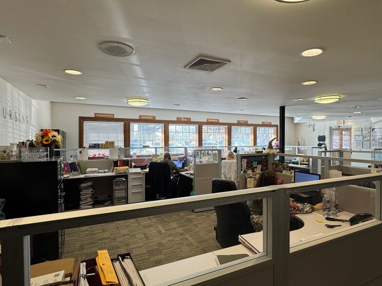 More Photos Of 1465B Lancaster Rd, Manheim Freestanding For Lease