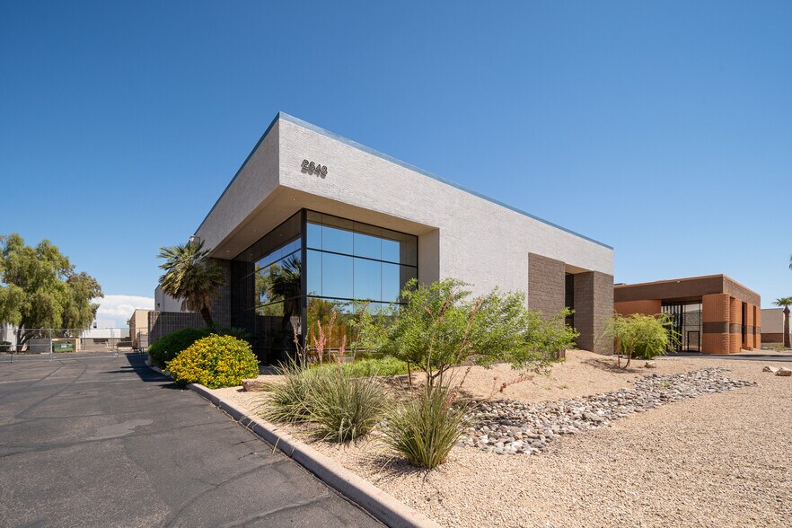 More Photos Of 2643 N 37th Dr, Phoenix Manufacturing For Sale
