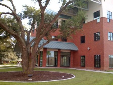 More Photos Of 814 W McNeese St, Lake Charles Office For Lease