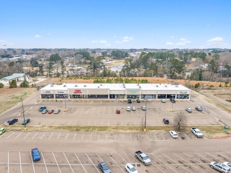 More Photos Of 771 Sterlington Hwy, Farmerville General Retail For Lease