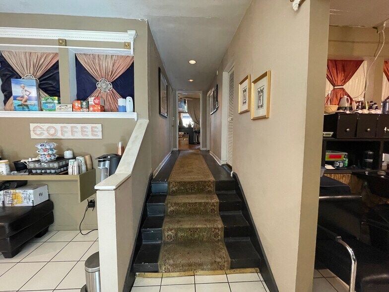 More Photos Of 4 Beck St NW, Atlanta Storefront Retail Office For Sale