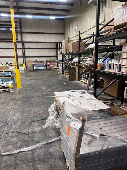 More Photos Of 2801 McKinley Ave, Fort Smith Warehouse For Lease